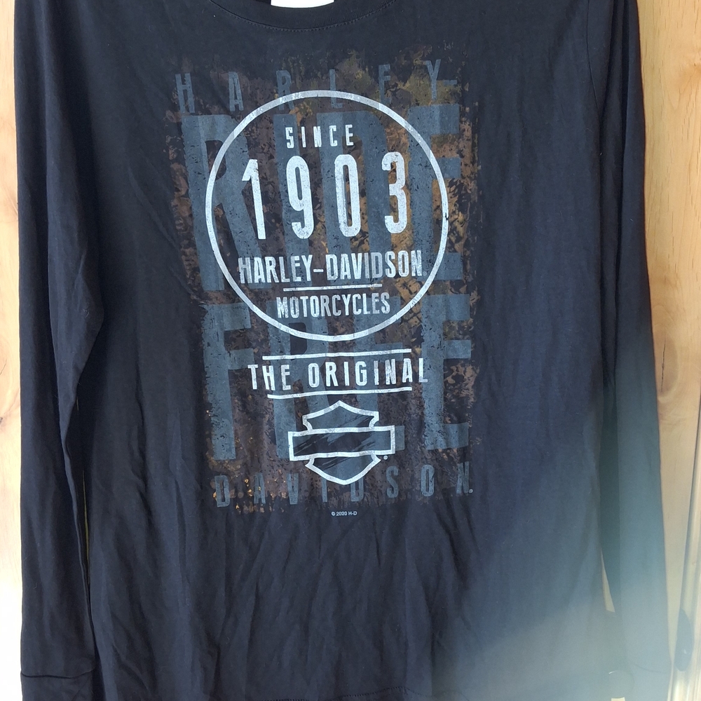 Harley-Davidson Women's Black 1903 Graphic Long-Sleeve Shirt